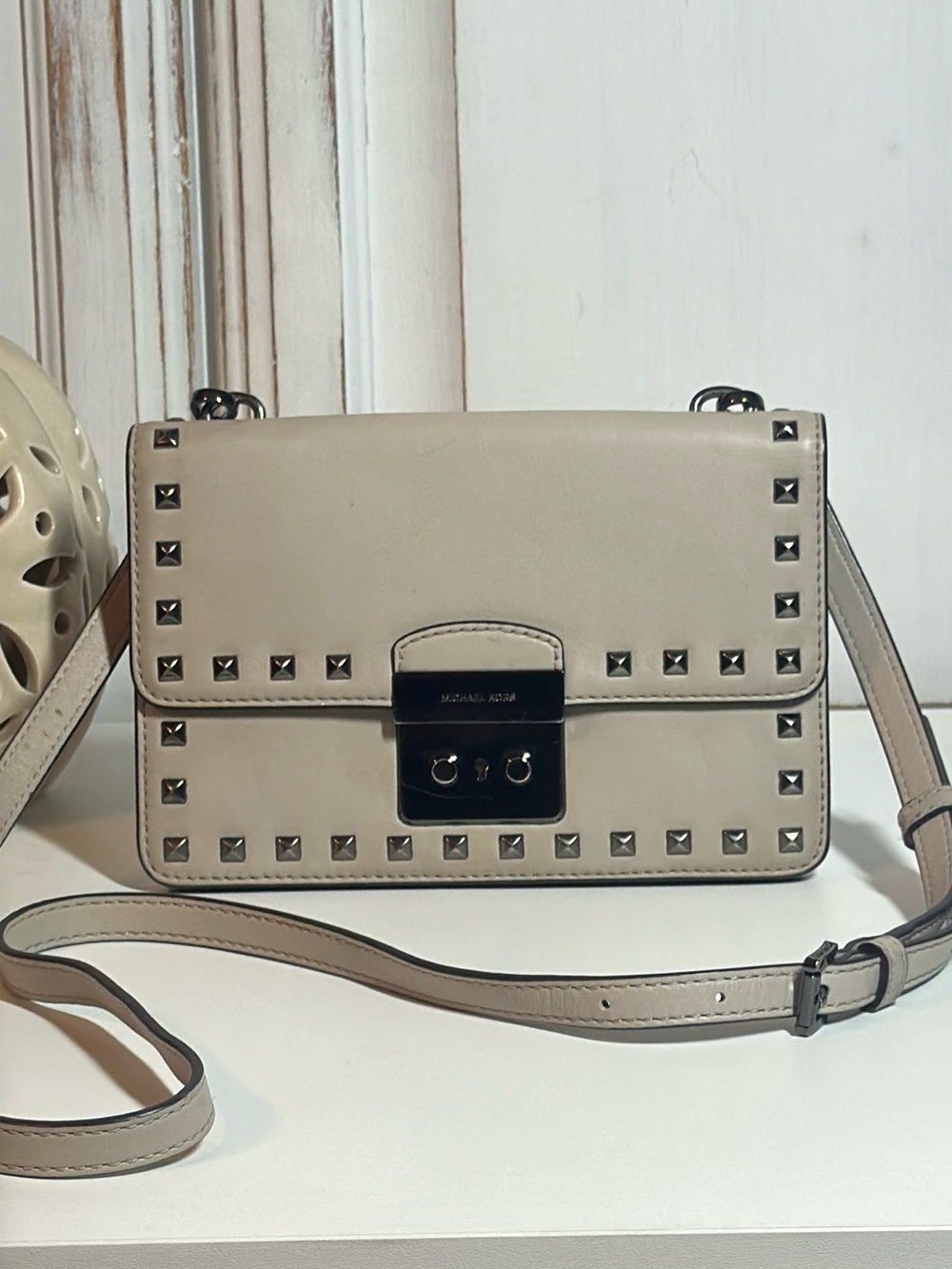 Michael Kors Crossbody Clutch Bag